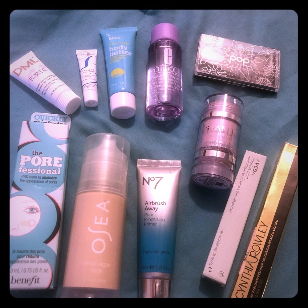Health and beauty lot of 11 items